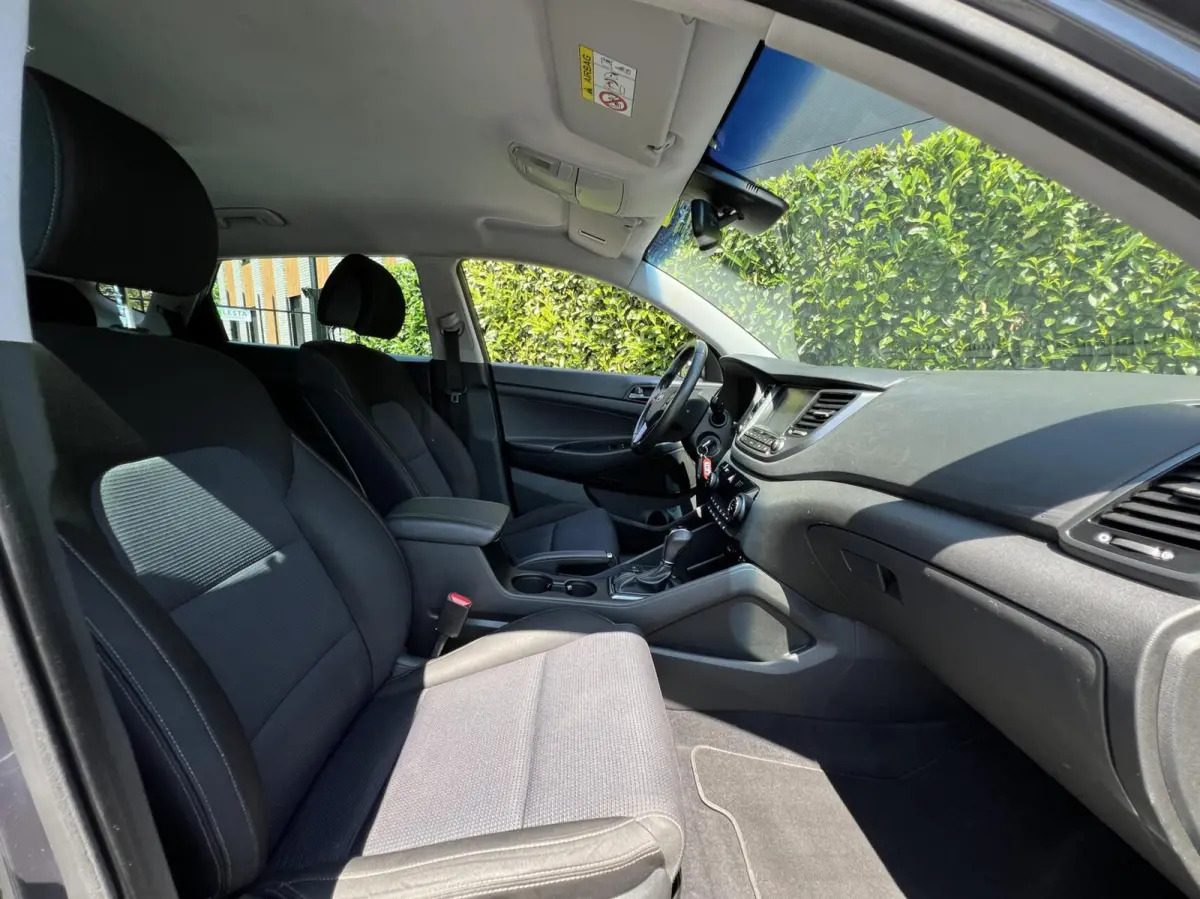 1.6 T-GDi, NAVIGATIE, CAMERA, CLIMATE CONTROL, CRUISE CONTROL, STOELVERWARMING, LED, LICHTMETAAL 19"