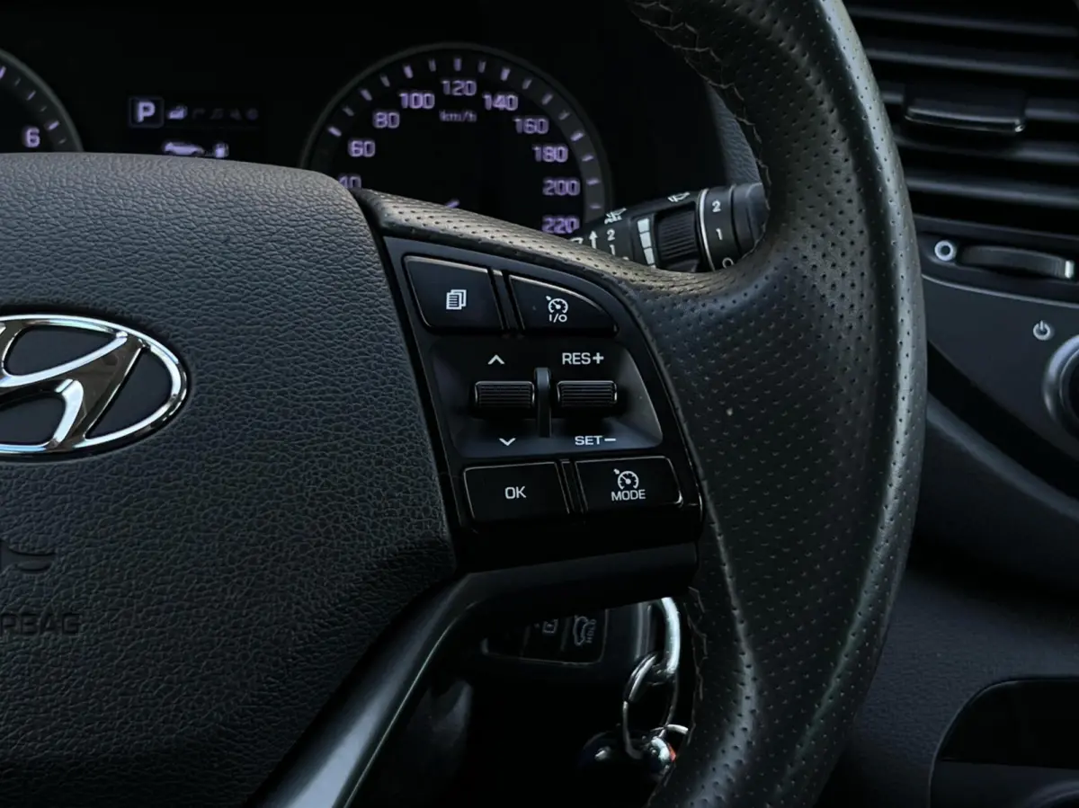1.6 T-GDi, NAVIGATIE, CAMERA, CLIMATE CONTROL, CRUISE CONTROL, STOELVERWARMING, LED, LICHTMETAAL 19"