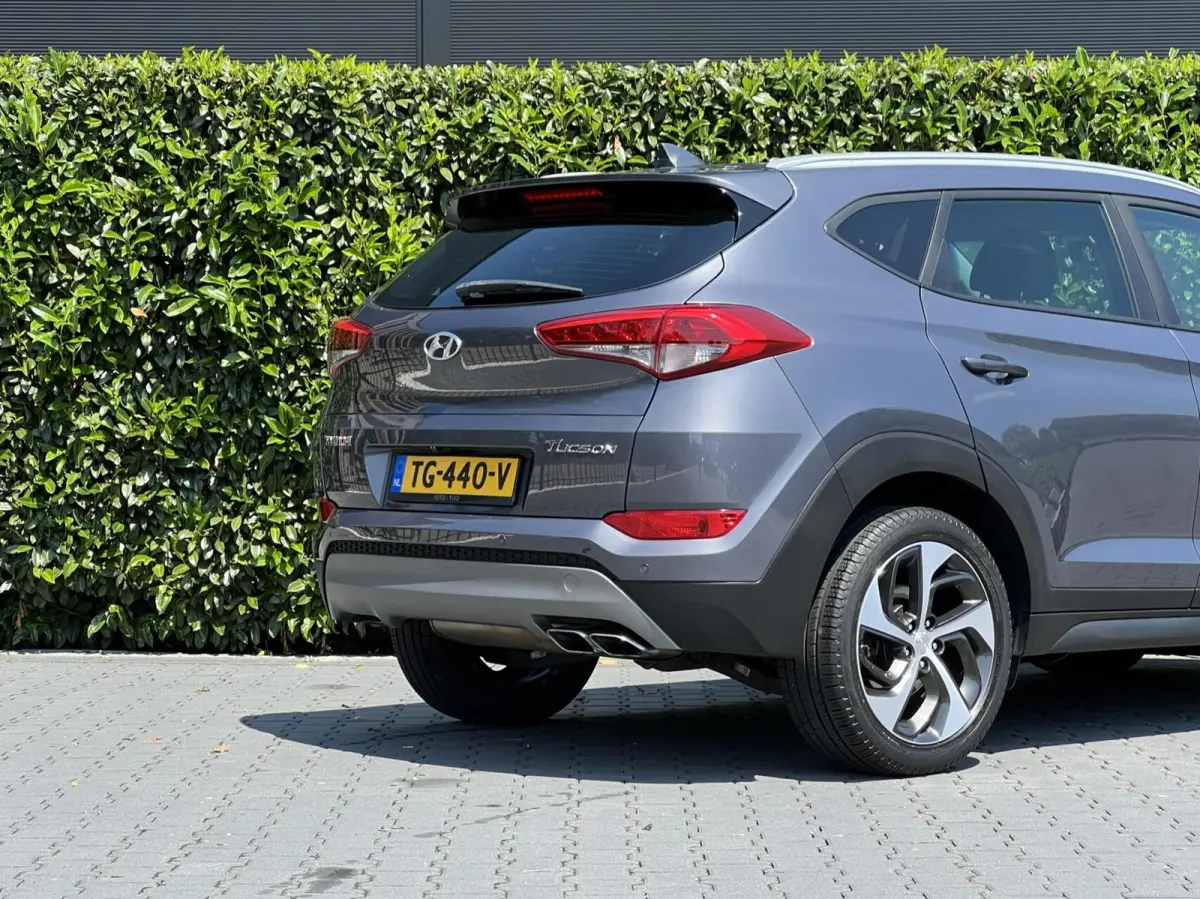 1.6 T-GDi, NAVIGATIE, CAMERA, CLIMATE CONTROL, CRUISE CONTROL, STOELVERWARMING, LED, LICHTMETAAL 19"