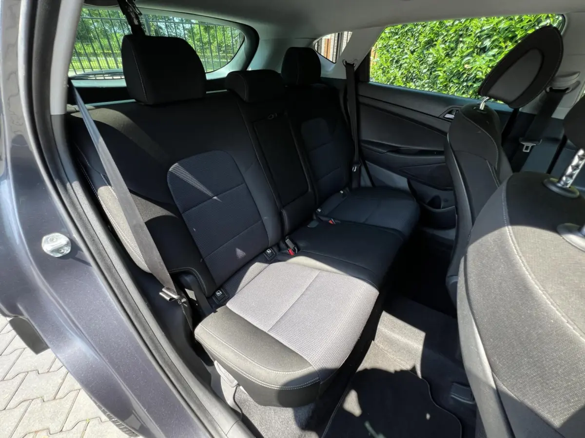 1.6 T-GDi, NAVIGATIE, CAMERA, CLIMATE CONTROL, CRUISE CONTROL, STOELVERWARMING, LED, LICHTMETAAL 19"