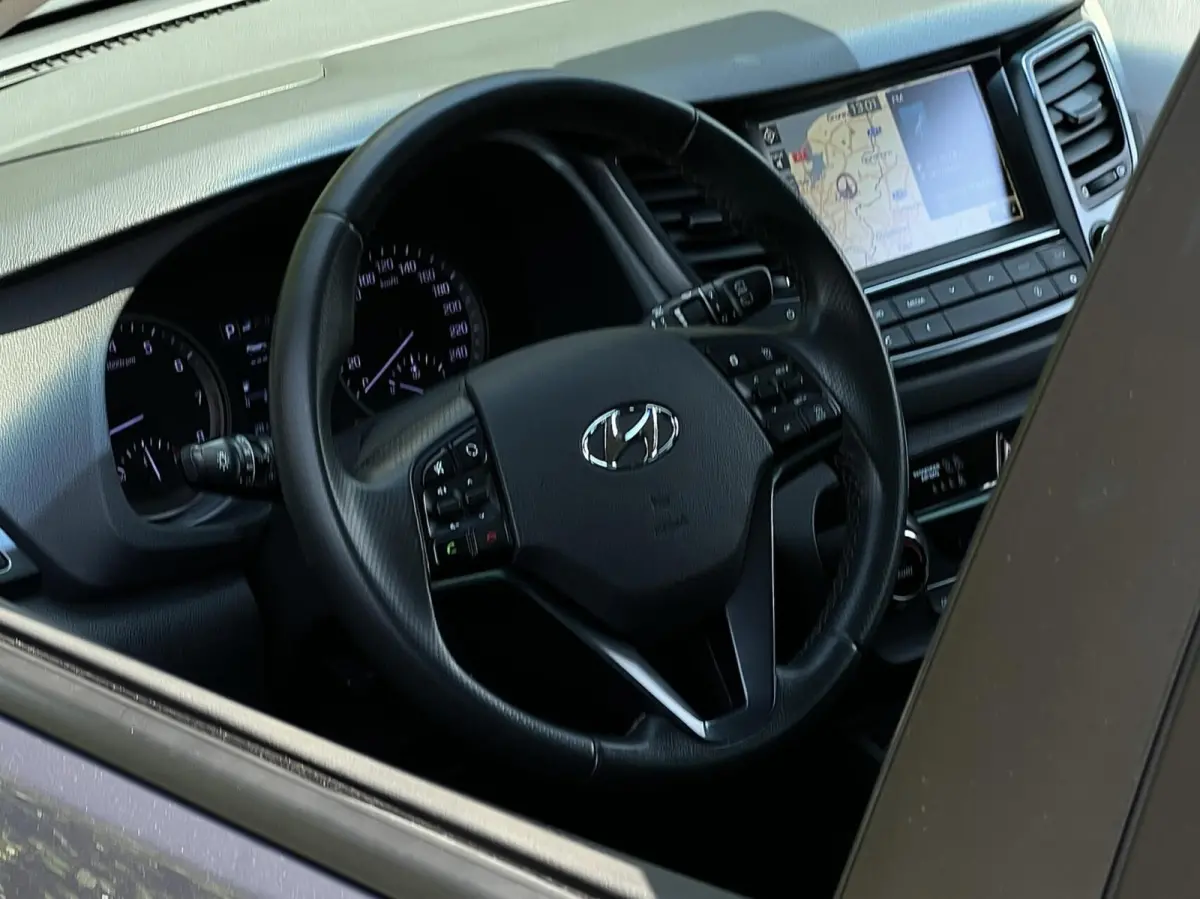1.6 T-GDi, NAVIGATIE, CAMERA, CLIMATE CONTROL, CRUISE CONTROL, STOELVERWARMING, LED, LICHTMETAAL 19"