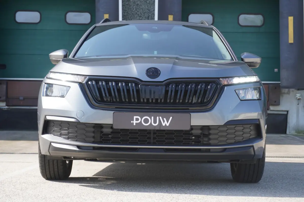 1.0 TSI 110pk Sport Business | Trekhaak | Apple CarPlay/Android Auto | Automatische Airco | PDC Achter
