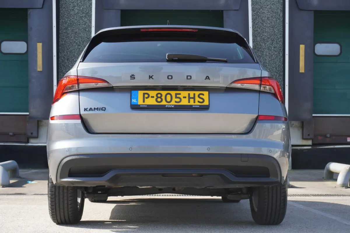 1.0 TSI 110pk Sport Business | Trekhaak | Apple CarPlay/Android Auto | Automatische Airco | PDC Achter