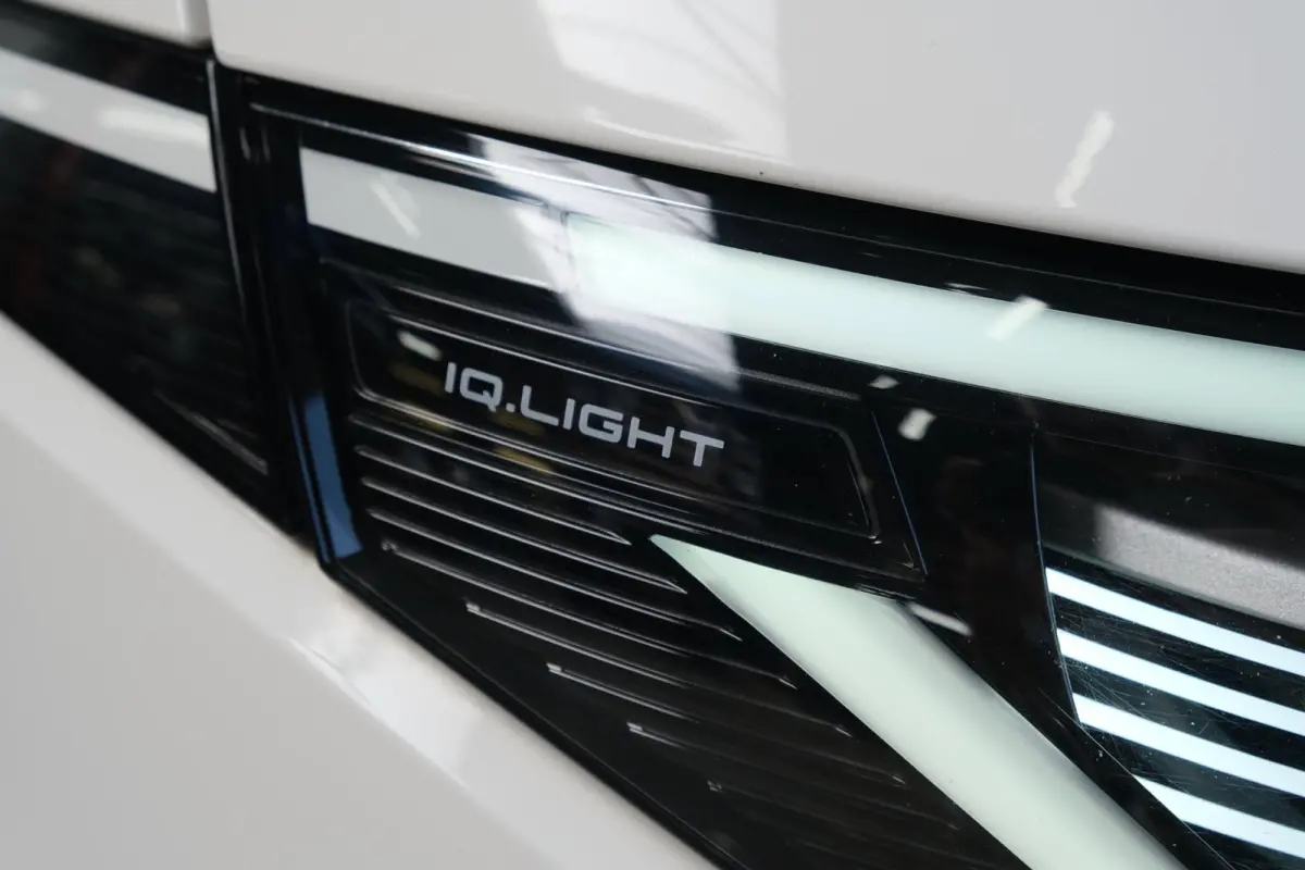 77 kWh SOH 94% - Airco, Cruise, Virtual display, 2x Schuifdeur, PDC, Navi, Trekhaak.
