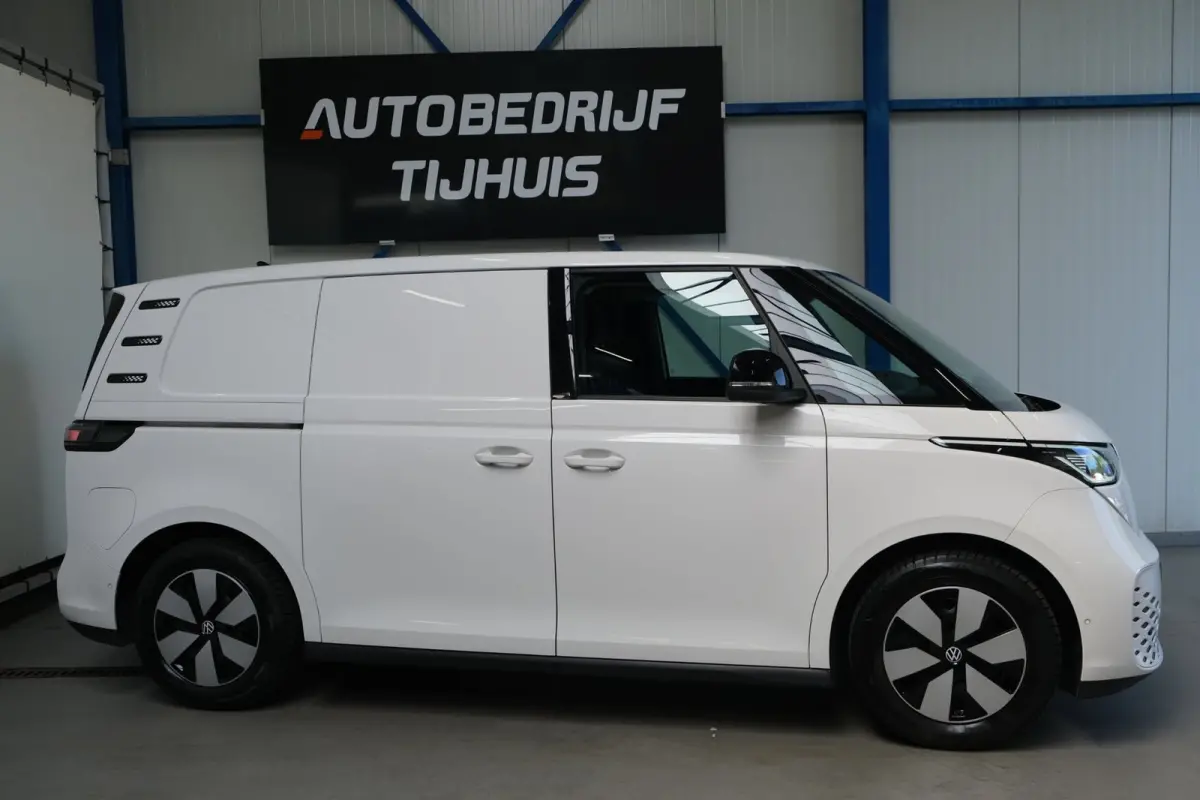 77 kWh SOH 94% - Airco, Cruise, Virtual display, 2x Schuifdeur, PDC, Navi, Trekhaak.