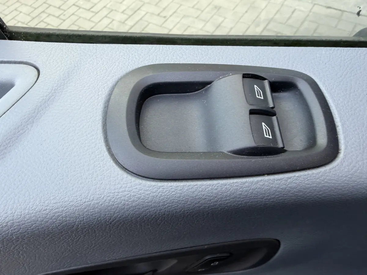 350 2.0 TDCI 130PK Euro 6L2H2 Trend CarPlay/cruise/trekhaak