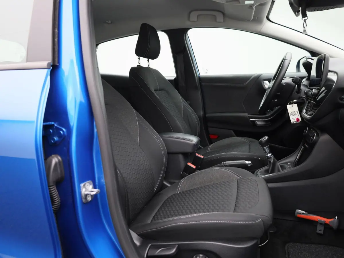 1.0 EcoBoost Titanium | LED | Airco | LMV | Cruise Control | Navi | Apple Carplay/Android Auto |