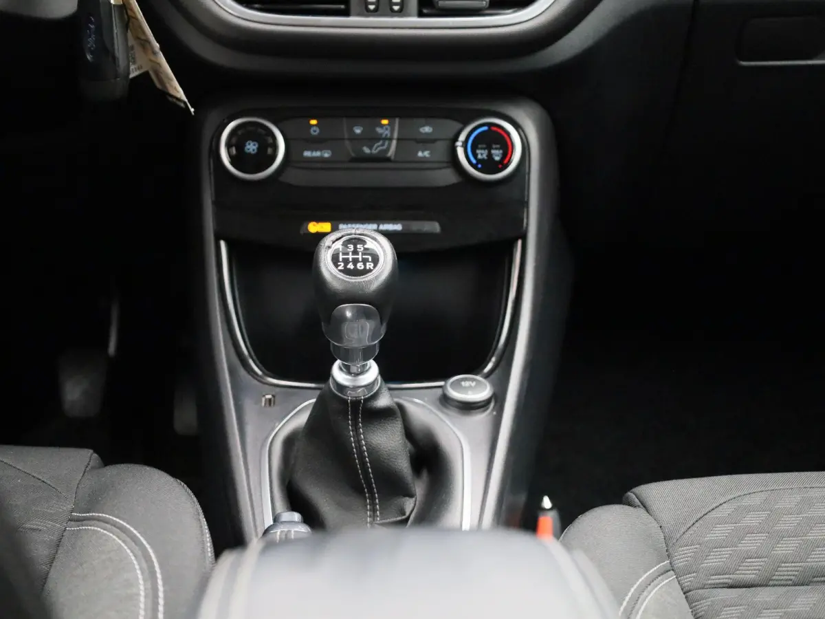 1.0 EcoBoost Titanium | LED | Airco | LMV | Cruise Control | Navi | Apple Carplay/Android Auto |