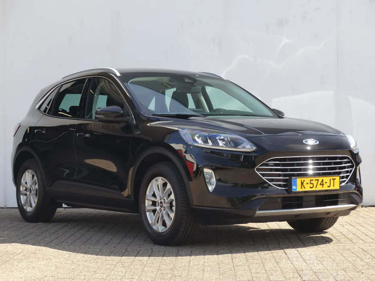 1.5 EcoBoost Titanium | TREKHAAK | CAMERA | PARKEERSENSOREN V+A | APPLE CARPLAY / ANDROID AUTO | NAVI | LMV 17" |