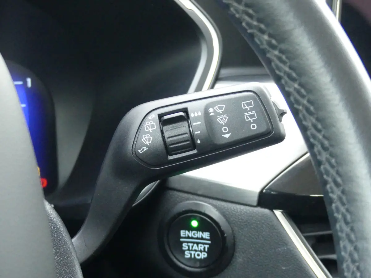 1.5 EcoBoost Titanium | TREKHAAK | CAMERA | PARKEERSENSOREN V+A | APPLE CARPLAY / ANDROID AUTO | NAVI | LMV 17" |