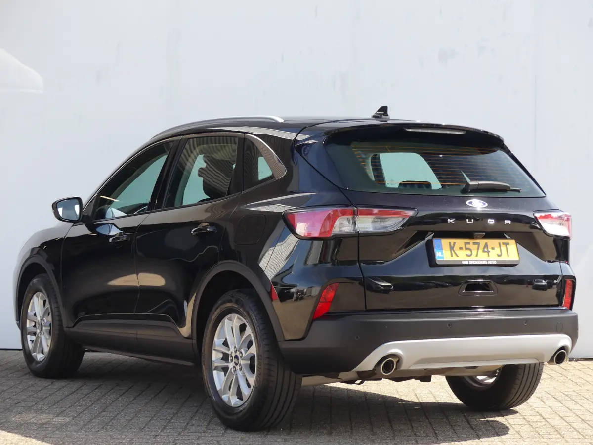 1.5 EcoBoost Titanium | TREKHAAK | CAMERA | PARKEERSENSOREN V+A | APPLE CARPLAY / ANDROID AUTO | NAVI | LMV 17" |