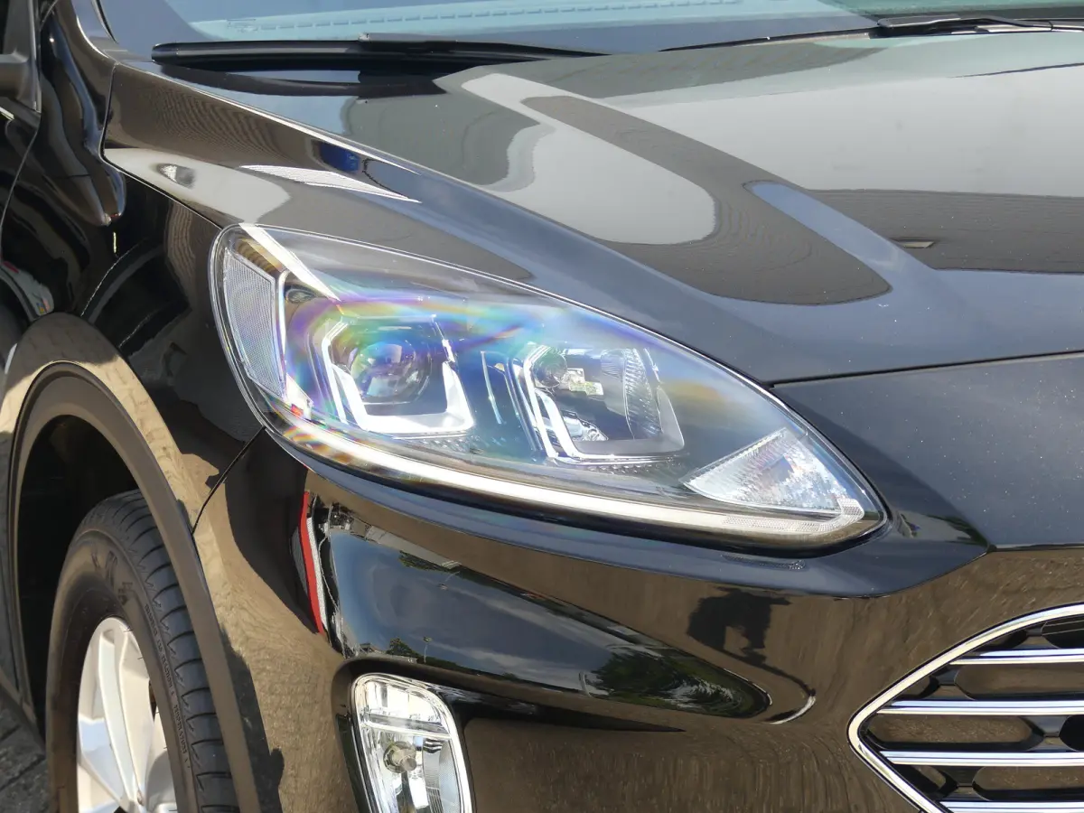 1.5 EcoBoost Titanium | TREKHAAK | CAMERA | PARKEERSENSOREN V+A | APPLE CARPLAY / ANDROID AUTO | NAVI | LMV 17" |