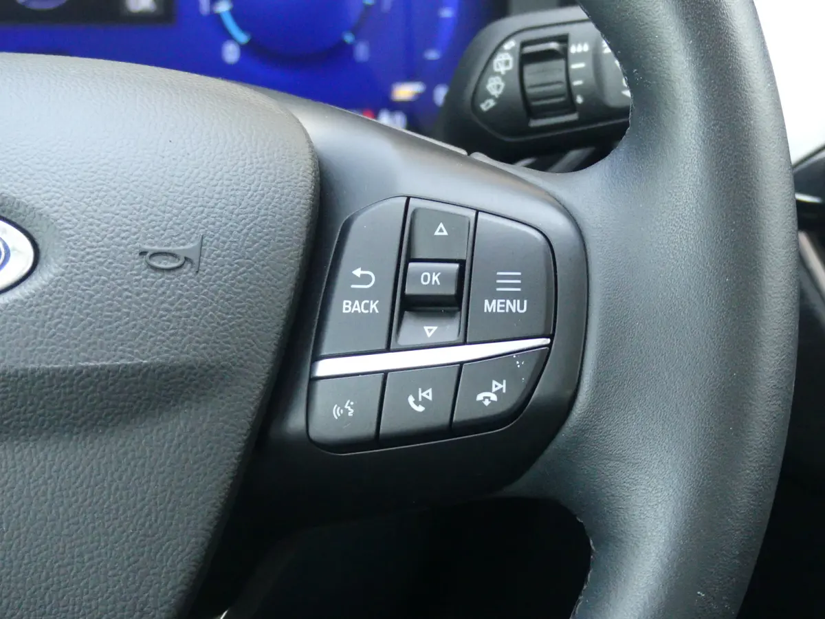 1.5 EcoBoost Titanium | TREKHAAK | CAMERA | PARKEERSENSOREN V+A | APPLE CARPLAY / ANDROID AUTO | NAVI | LMV 17" |