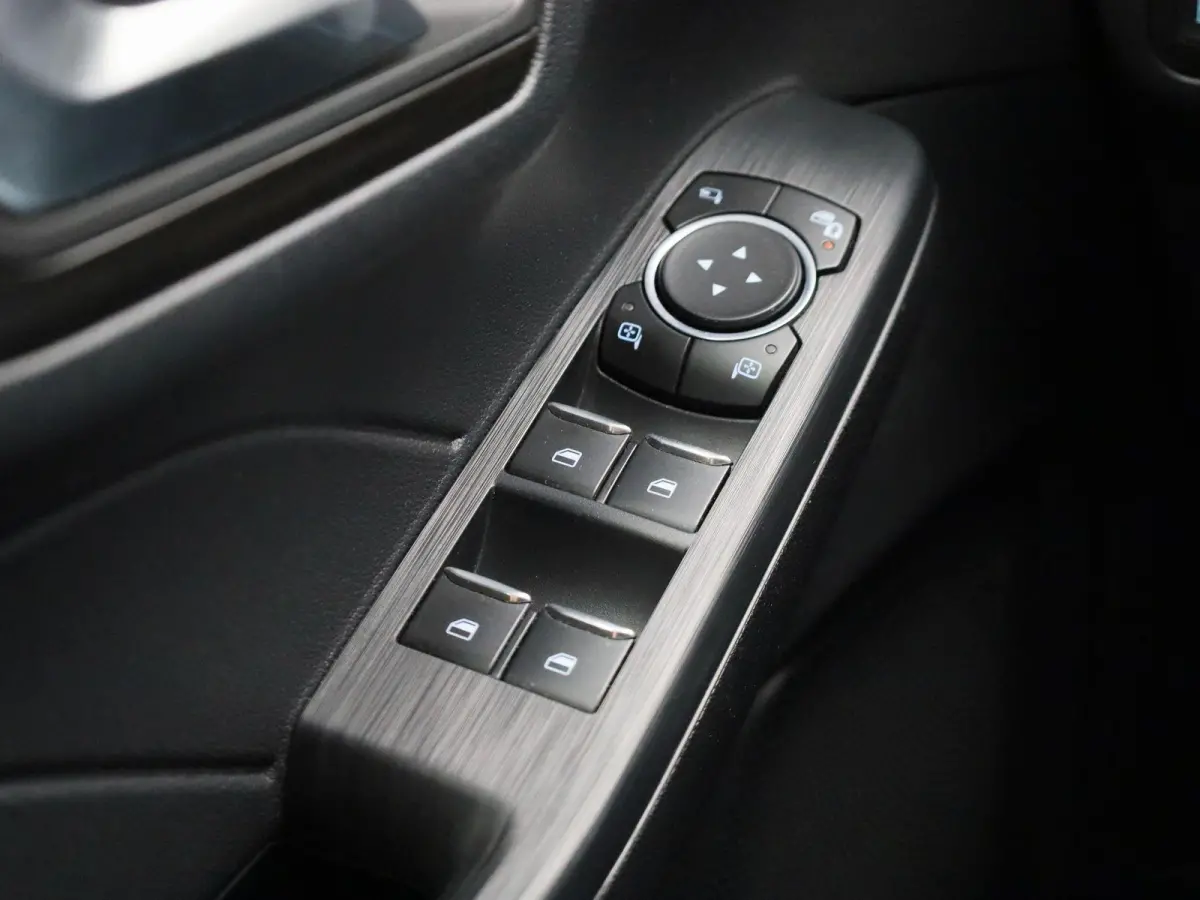 2.5 PHEV Vignale Aut. | Panoramadak | B&O soundsystem | Winterpack | Leder | Camera | Apple carplay | Elek. stoelen + memory
