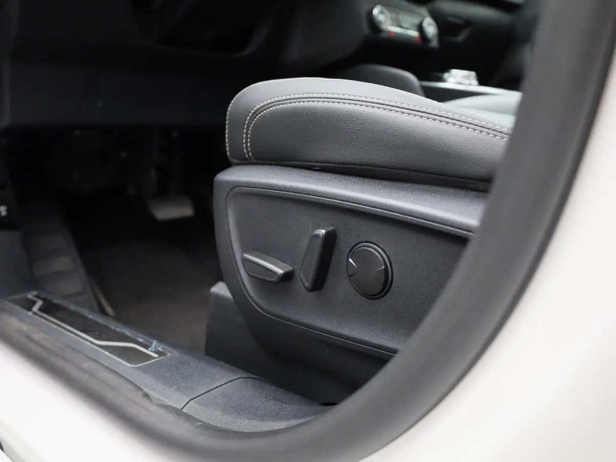 2.5 PHEV Vignale Aut. | Panoramadak | B&O soundsystem | Winterpack | Leder | Camera | Apple carplay | Elek. stoelen + memory