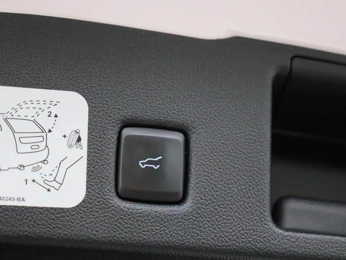 2.5 PHEV Vignale Aut. | Panoramadak | B&O soundsystem | Winterpack | Leder | Camera | Apple carplay | Elek. stoelen + memory