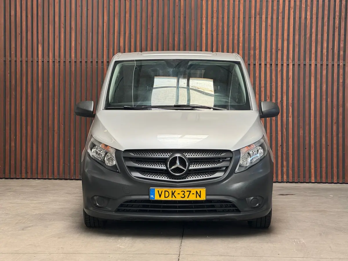 110 CDI Lang AIRCO-BT/RADIO-CRUISE-NAP-NL-auto