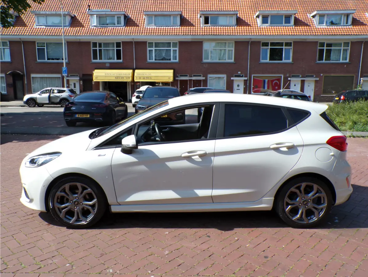 1.0 EcoBoost Hybrid ST-Line X 124 PK DISTRIBUTIEKETTING APPLE CARPLAY ETC