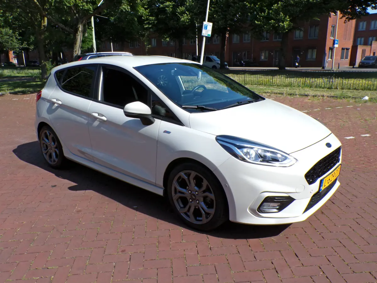 1.0 EcoBoost Hybrid ST-Line X 124 PK DISTRIBUTIEKETTING APPLE CARPLAY ETC