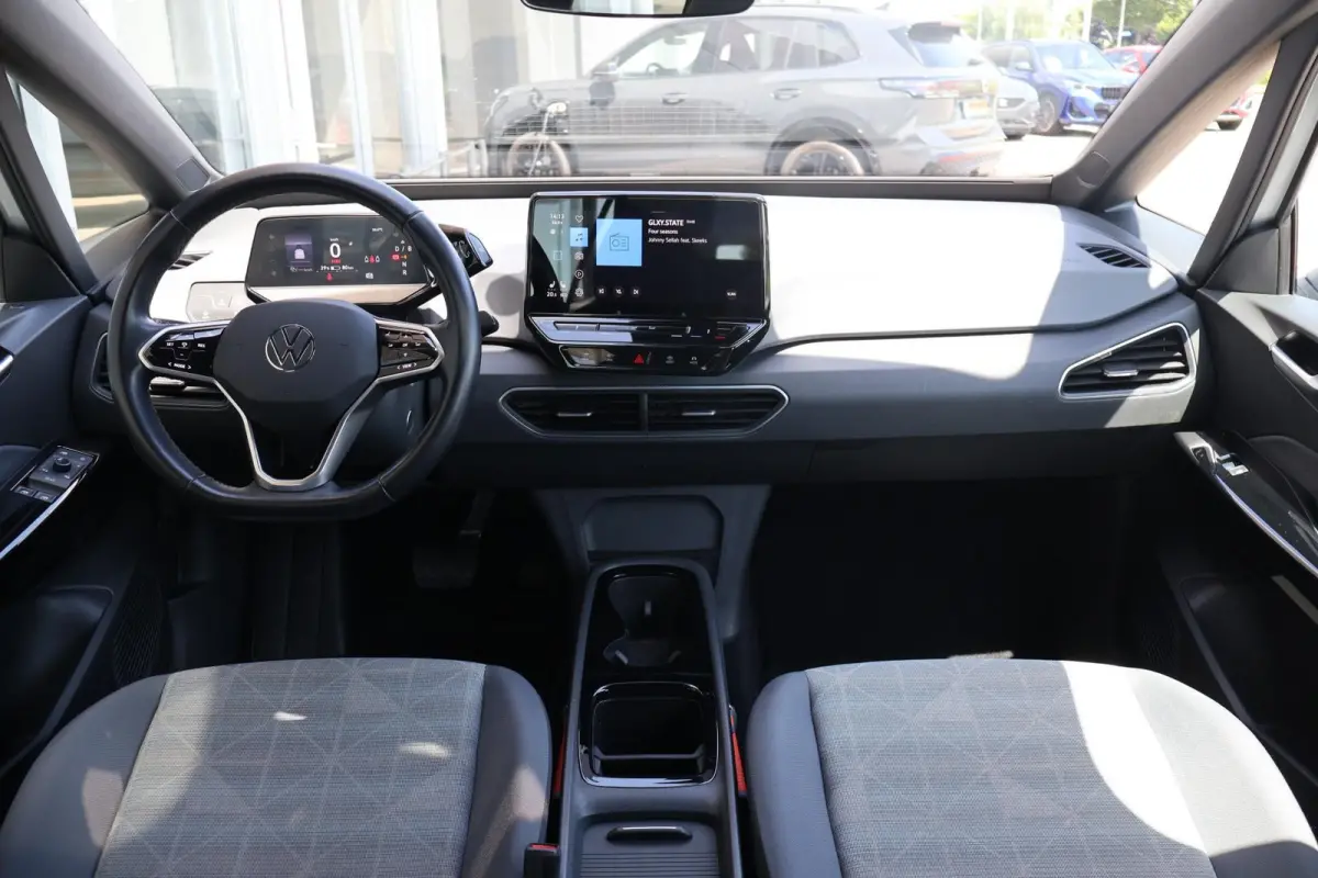 204pk Business 58 kWh | SoH 94% | Adaptive Cruise | PDC | Apple Carplay | Navigatie | Stoelverwarming