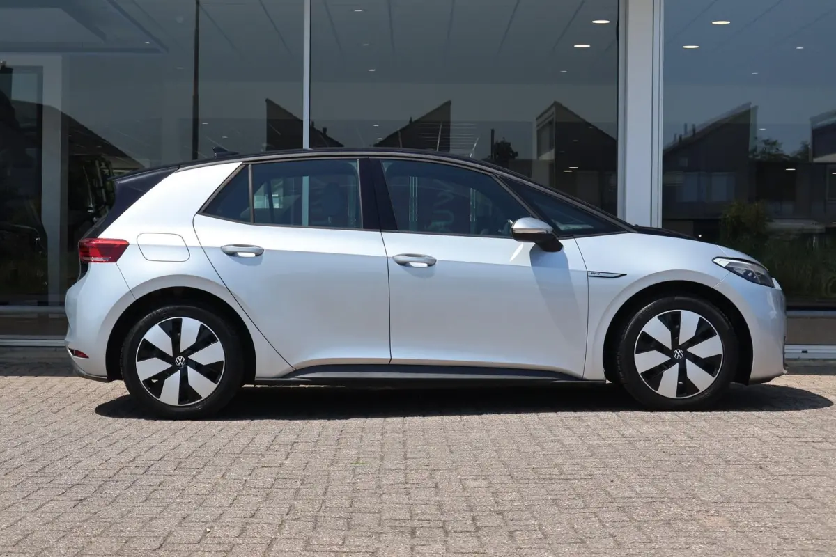 204pk Business 58 kWh | SoH 94% | Adaptive Cruise | PDC | Apple Carplay | Navigatie | Stoelverwarming