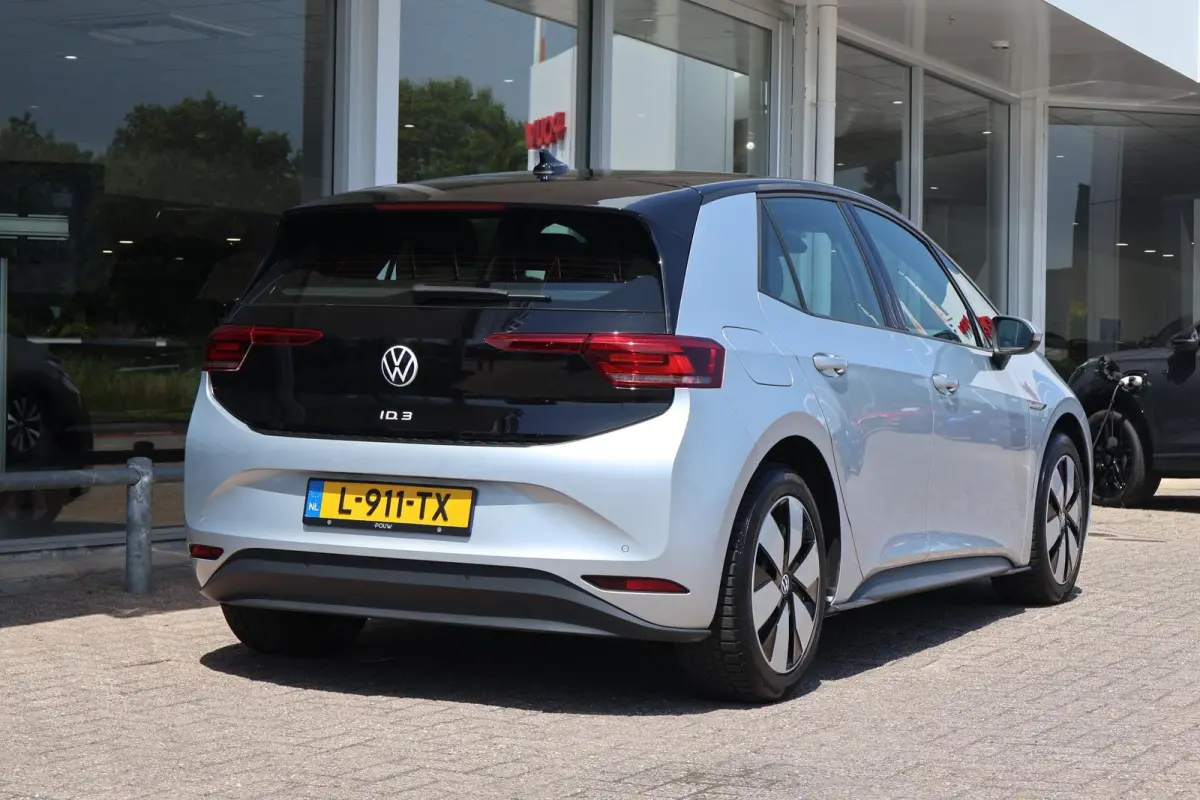 204pk Business 58 kWh | SoH 94% | Adaptive Cruise | PDC | Apple Carplay | Navigatie | Stoelverwarming