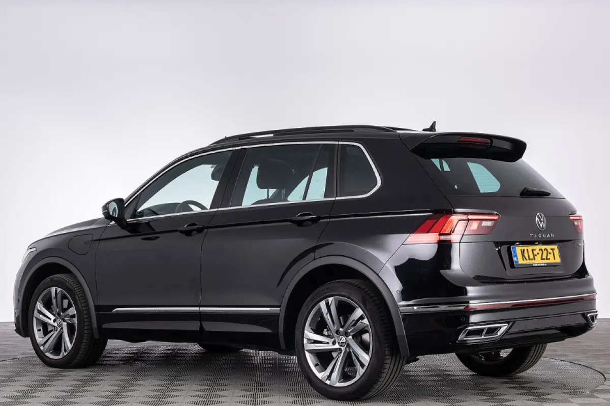 1.4 TSI eHybrid R-Line Business+ | PANORAMADAK | Full LED | CAMERA | PHEV | Plug-in hybrid | SOH 93,87%