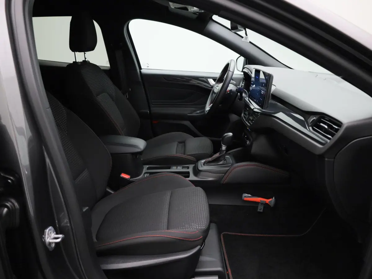 1.0 EcoBoost Hybrid ST Line X Aut. | Trekhaak | Camera | Navigatie | Cruise