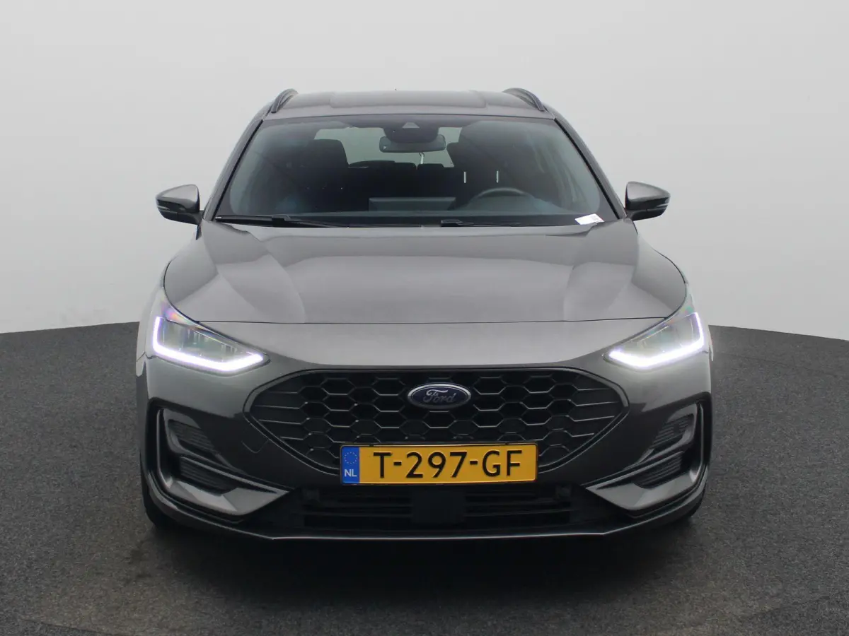 1.0 EcoBoost Hybrid ST Line X Aut. | Trekhaak | Camera | Navigatie | Cruise