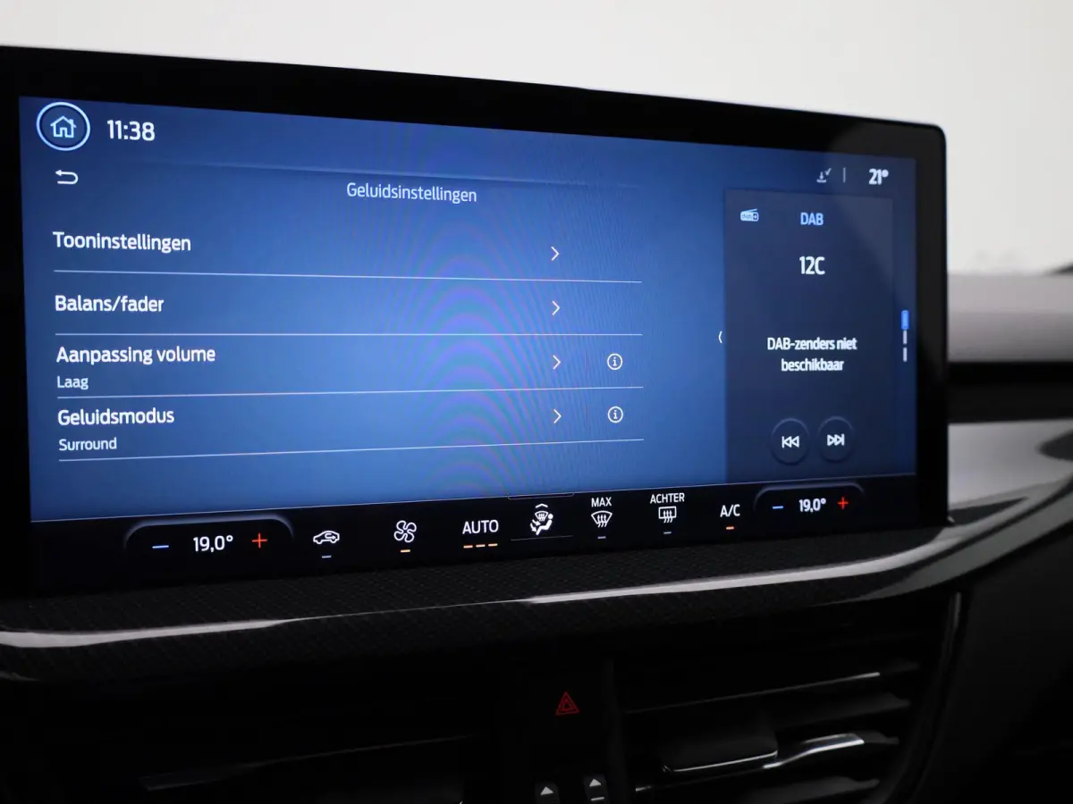 1.0 EcoBoost Hybrid ST Line X Aut. | Trekhaak | Camera | Navigatie | Cruise