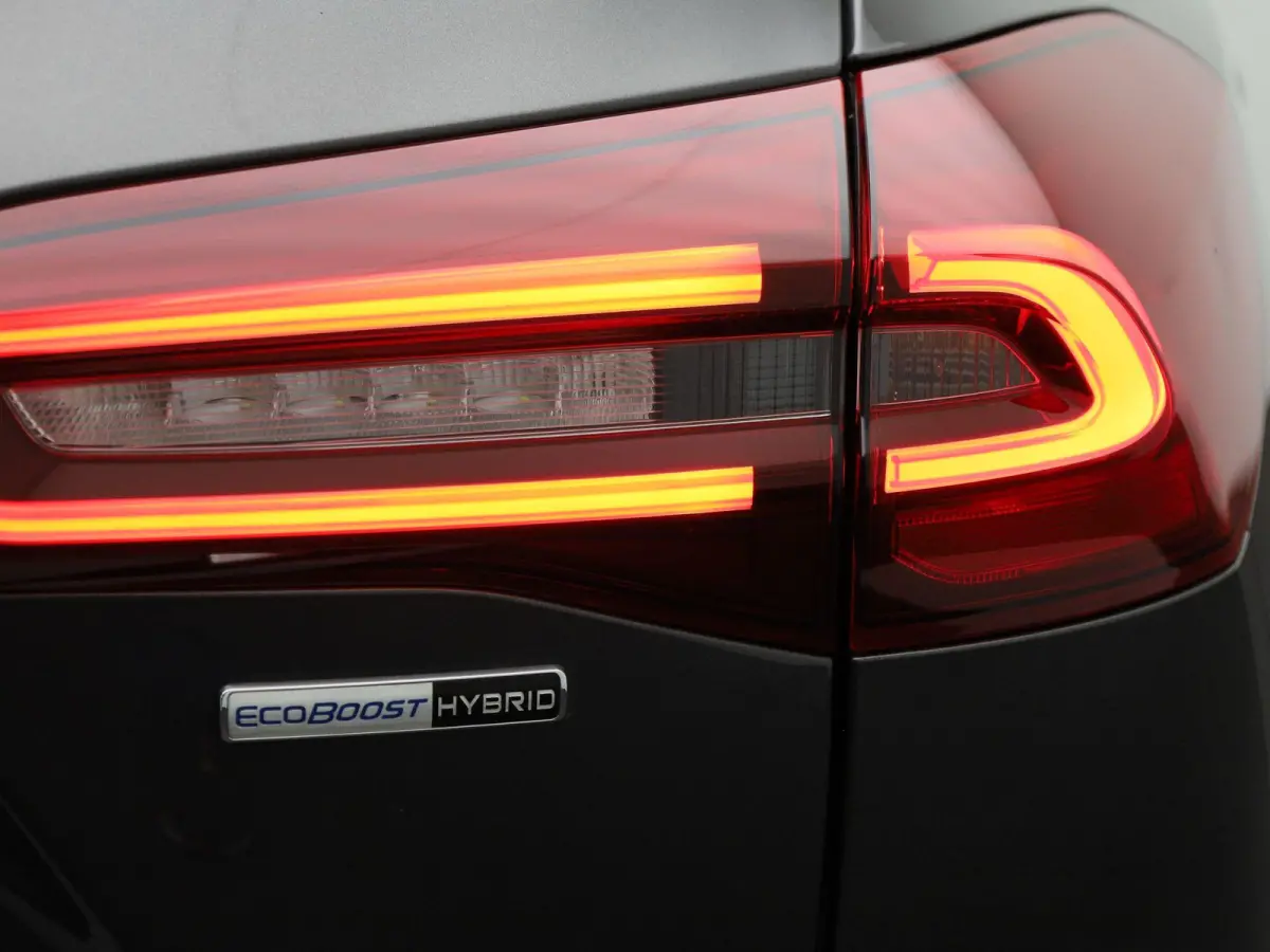 1.0 EcoBoost Hybrid ST Line X Aut. | Trekhaak | Camera | Navigatie | Cruise