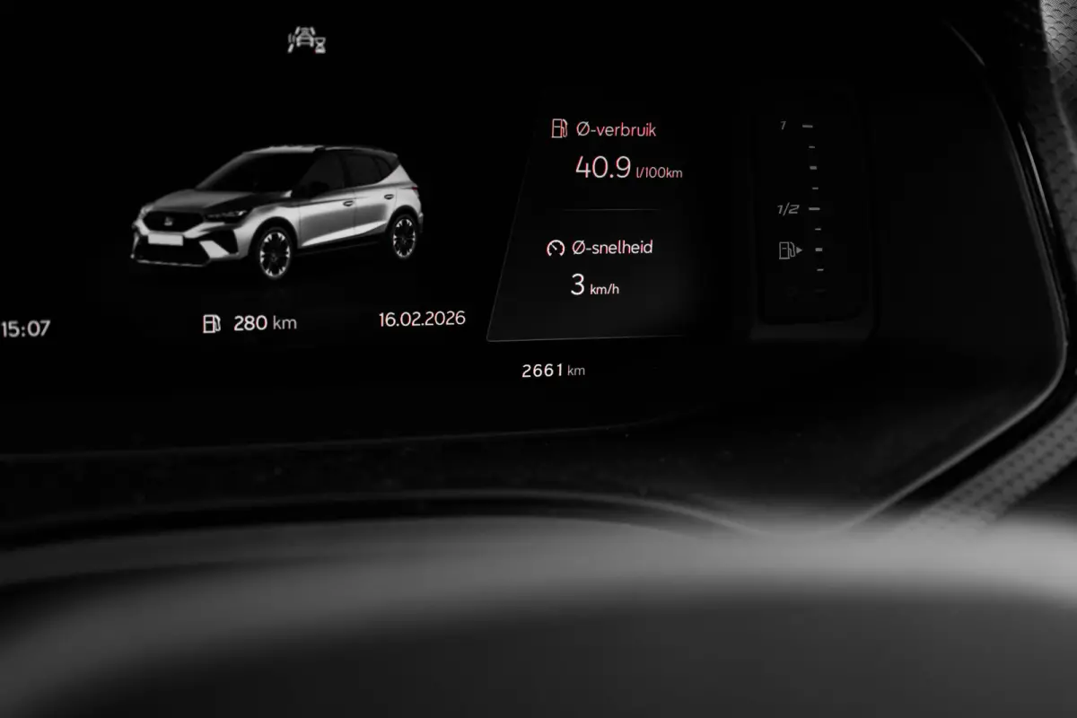 1.0 EcoTSI FR Business Connect l Camera l PDC l 18" l Stoelverwarming l Afn. Trekhaak l Full LED l
