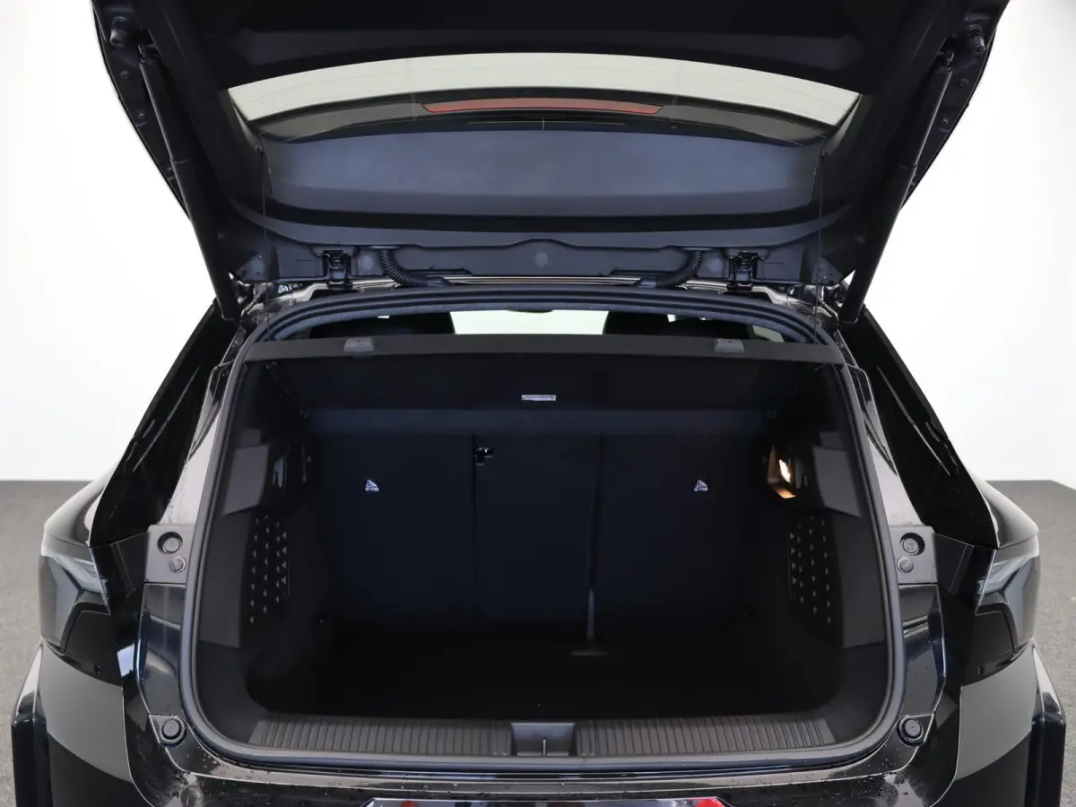 EV60 comfort range techno | Vijf jaar garantie | Active driver assist | All season banden | 360 graden camera |