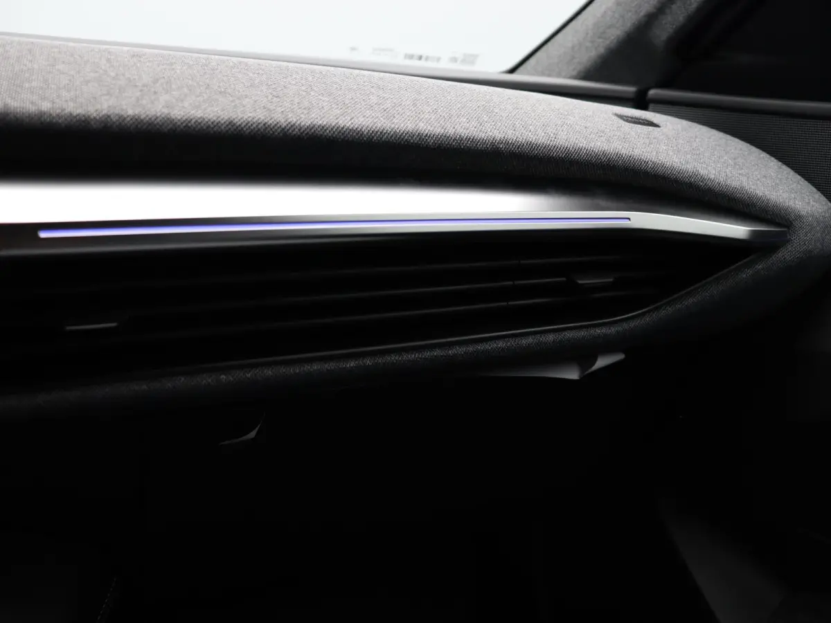EV60 comfort range techno | Vijf jaar garantie | Active driver assist | All season banden | 360 graden camera |