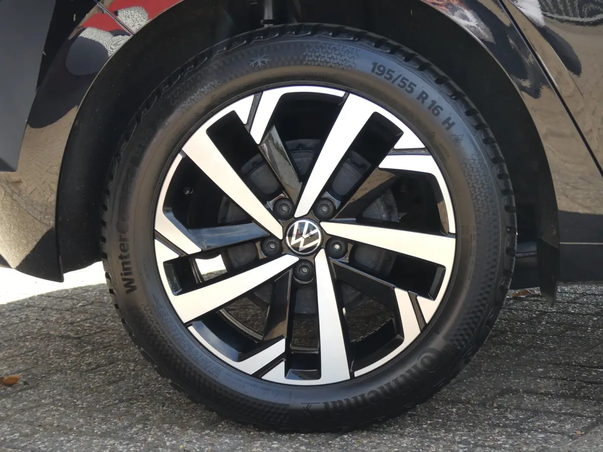 1.0 TSI Highline | ADAPTIVE CRUISE | STOELVERWARMING | APPLE CARPLAY / ANDROID AUTO | NAVI | LMV 16" |