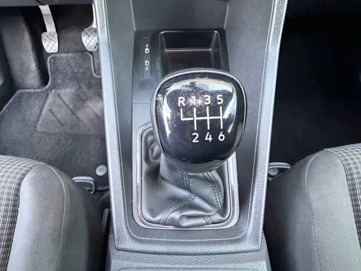 1.5 TSI Comfort CarPlay/cruise Control/navi