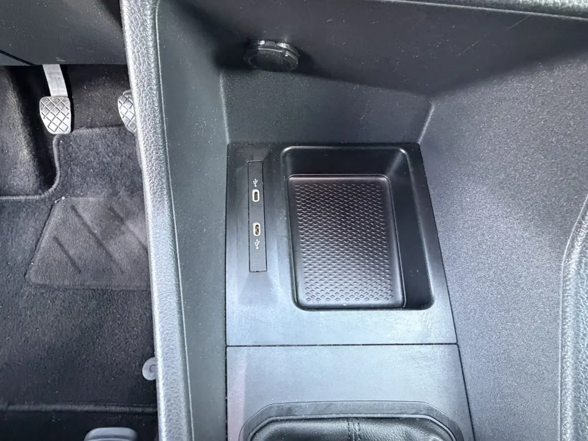 1.5 TSI Comfort CarPlay/cruise Control/navi