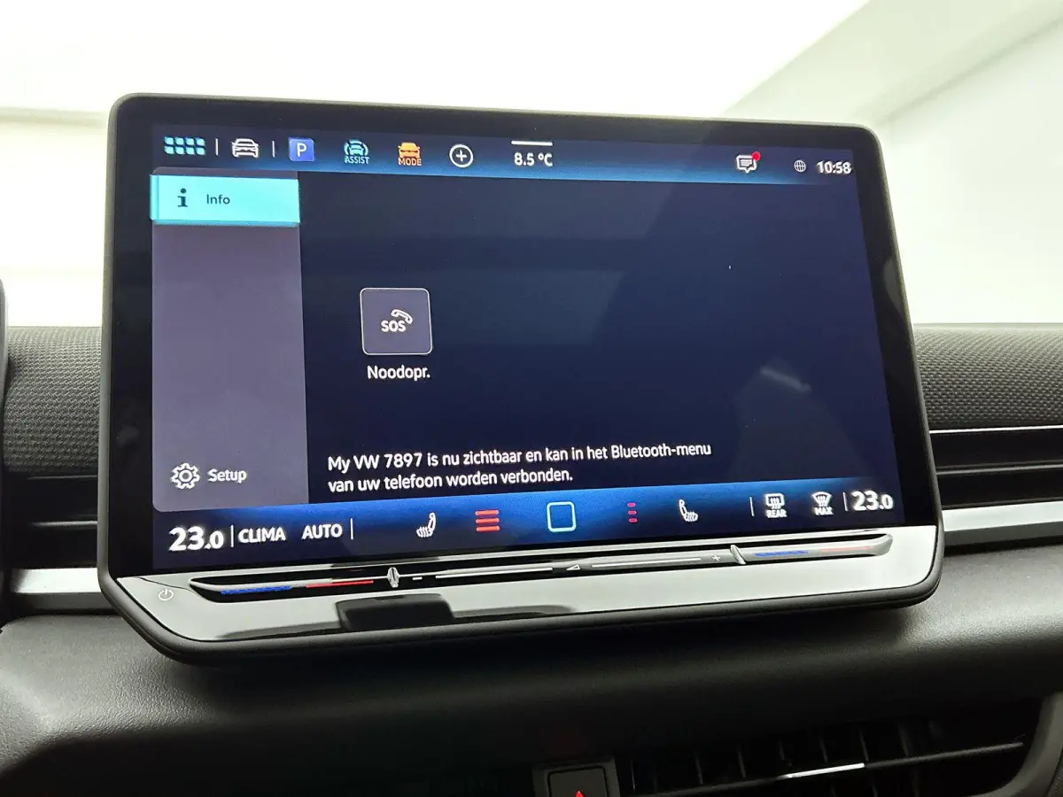 1.5 eTsi Style First Edition 116 PK Automaat | Panoramaschuif-kanteldak | Black style | Navigatie | Apple Carplay draadloos | Android Auto draadloos | IQ Lights | Camera | Ruiten getint | 18