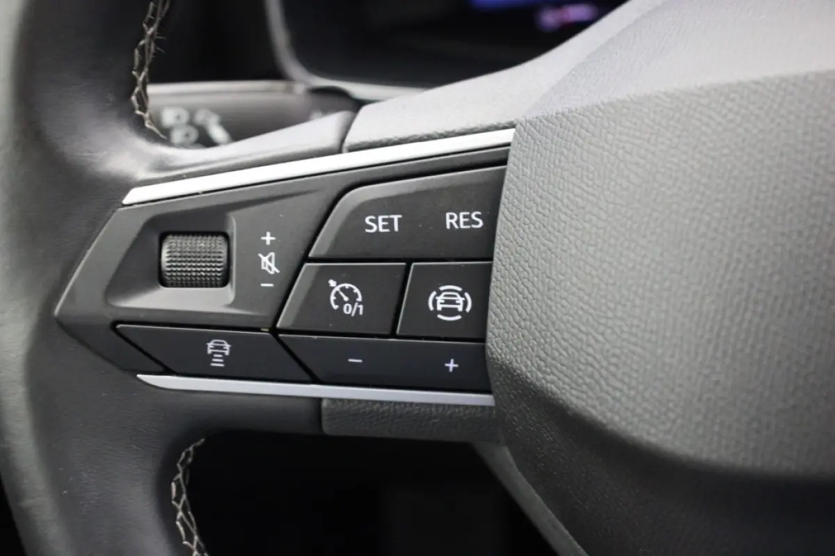1.0 TSI Style Business Intense - Digitaal Cockpit, Carplay, Camera