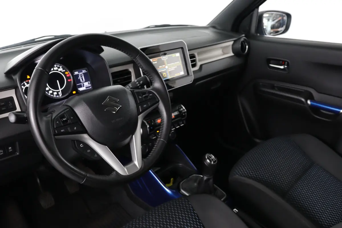 1.2 Smart Hybrid Style | Camera | Climate Control | Stoelverwarming | Lichtmetalen velgen | Keyless Start | Navigatie