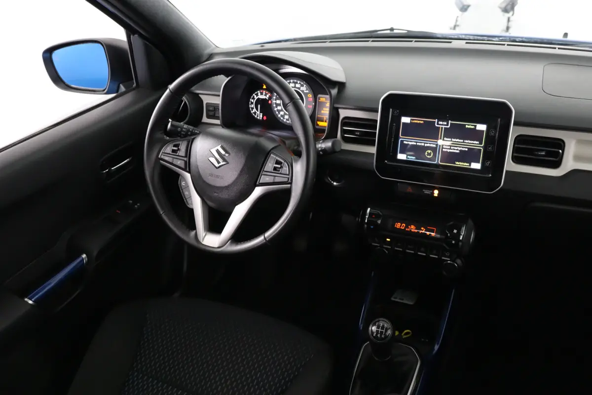 1.2 Smart Hybrid Style | Camera | Climate Control | Stoelverwarming | Lichtmetalen velgen | Keyless Start | Navigatie