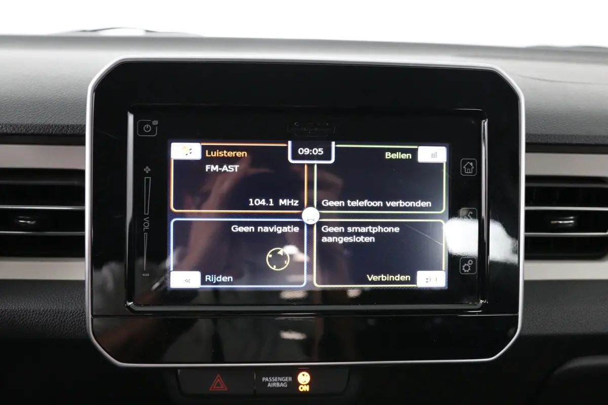 1.2 Smart Hybrid Style | Camera | Climate Control | Stoelverwarming | Lichtmetalen velgen | Keyless Start | Navigatie