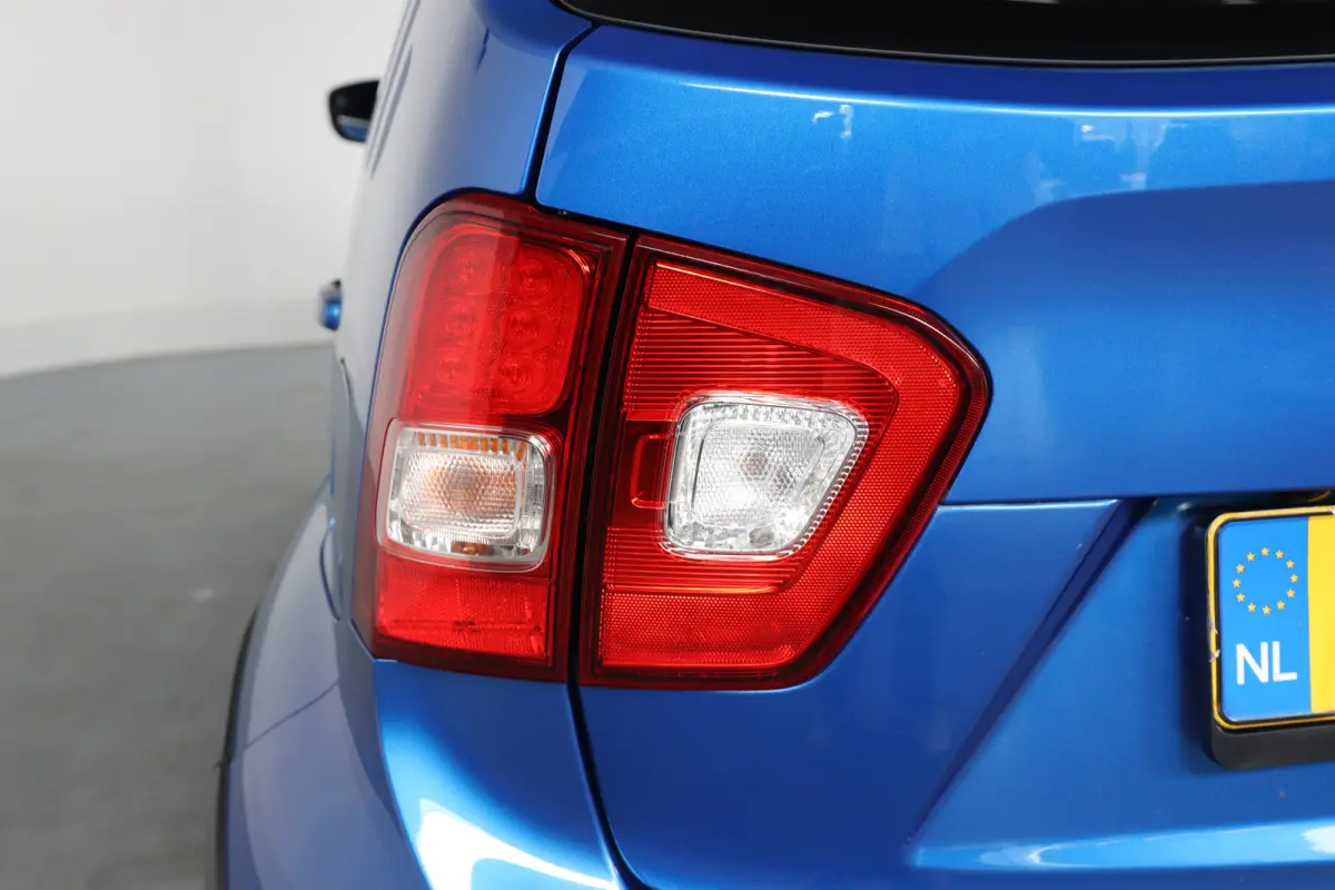 1.2 Smart Hybrid Style | Camera | Climate Control | Stoelverwarming | Lichtmetalen velgen | Keyless Start | Navigatie