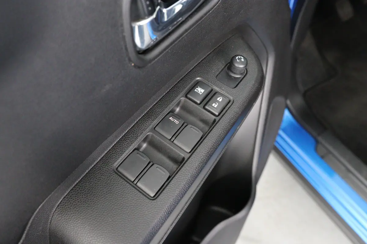 1.2 Smart Hybrid Style | Camera | Climate Control | Stoelverwarming | Lichtmetalen velgen | Keyless Start | Navigatie