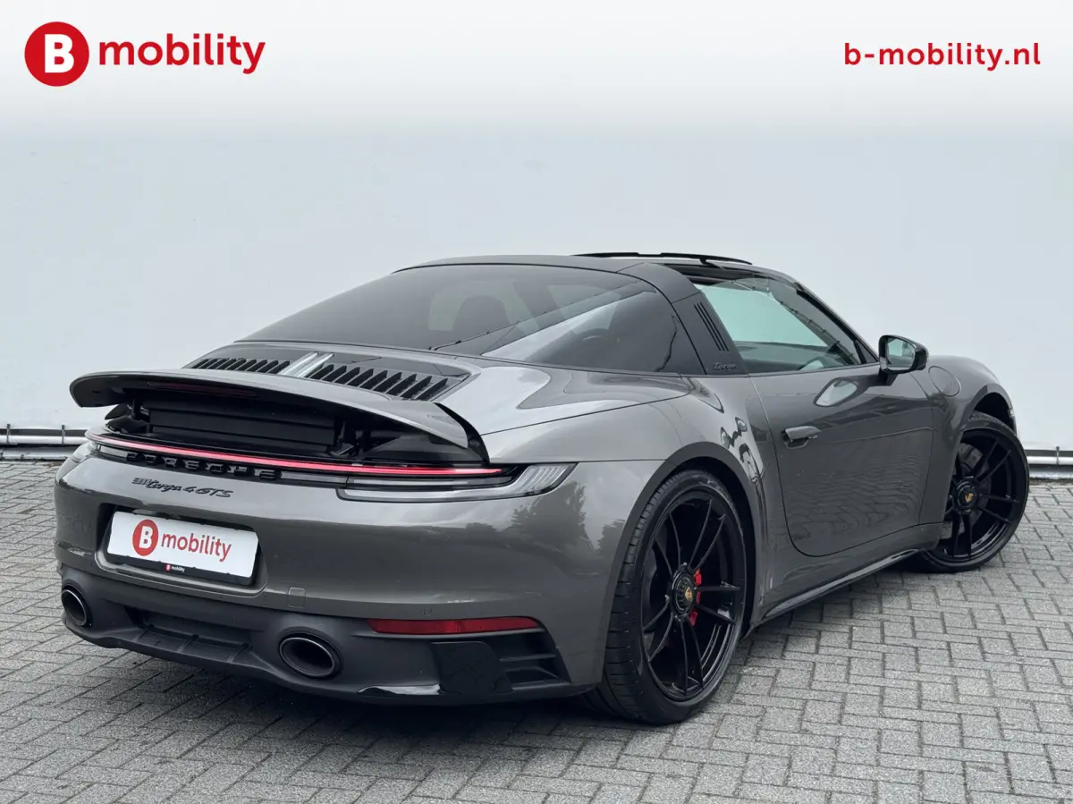 992 3.0 4 GTS Sport Chrono Burmester Dealer Onderhouden NL Auto! | 360 Camera | Adaptive Cruise Control | Stoelverwarming / Ventilatie