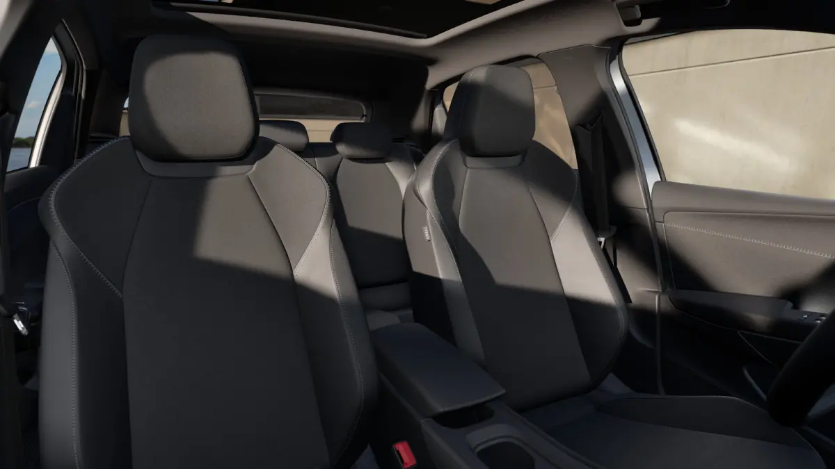 Style First Edition 52 kWh 211PK | Trekhaak | Panoramadak | Apple Carplay draadloos | Android Auto draadloos | Navigatie | keyless access | 19" Lichtmetalen velgen | Camera | Climate control