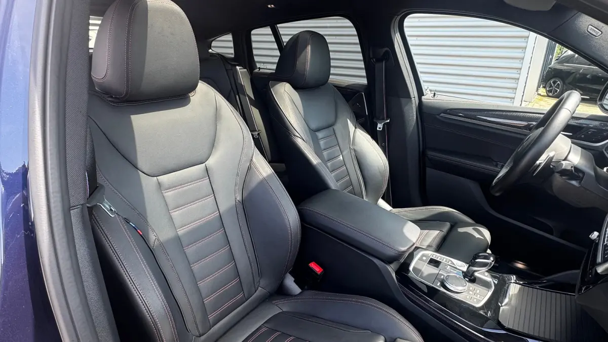 XDRIVE20I 245PK BUSINESS EDITION PLUS M-SPORT AUTOMAAT / NAVI / LEDER / LASER-LED / CLIMA / 19" LMV / PANO. DAK / KEYLESS / CAMERA / ELEK. TREKHAAK / ORG. NL. / ADAPT. CRUISECONTROL / WINTER