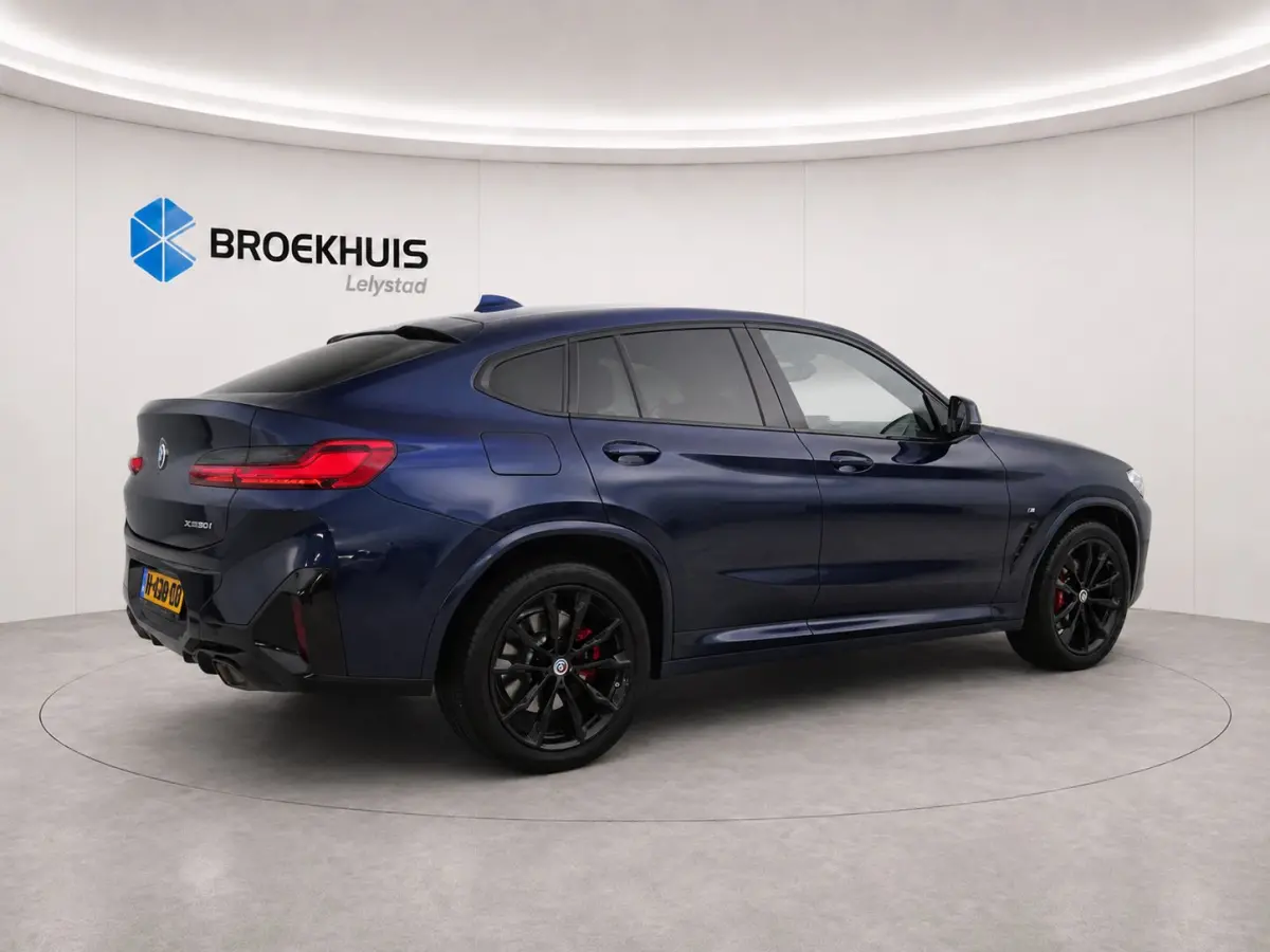 XDRIVE20I 245PK BUSINESS EDITION PLUS M-SPORT AUTOMAAT / NAVI / LEDER / LASER-LED / CLIMA / 19" LMV / PANO. DAK / KEYLESS / CAMERA / ELEK. TREKHAAK / ORG. NL. / ADAPT. CRUISECONTROL / WINTER