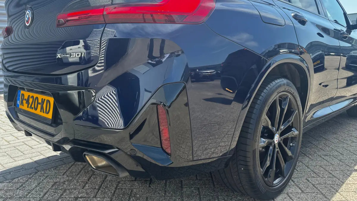 XDRIVE20I 245PK BUSINESS EDITION PLUS M-SPORT AUTOMAAT / NAVI / LEDER / LASER-LED / CLIMA / 19" LMV / PANO. DAK / KEYLESS / CAMERA / ELEK. TREKHAAK / ORG. NL. / ADAPT. CRUISECONTROL / WINTER