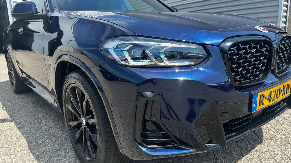XDRIVE20I 245PK BUSINESS EDITION PLUS M-SPORT AUTOMAAT / NAVI / LEDER / LASER-LED / CLIMA / 19" LMV / PANO. DAK / KEYLESS / CAMERA / ELEK. TREKHAAK / ORG. NL. / ADAPT. CRUISECONTROL / WINTER